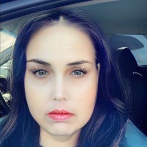 Meet your Posher, Bobbie